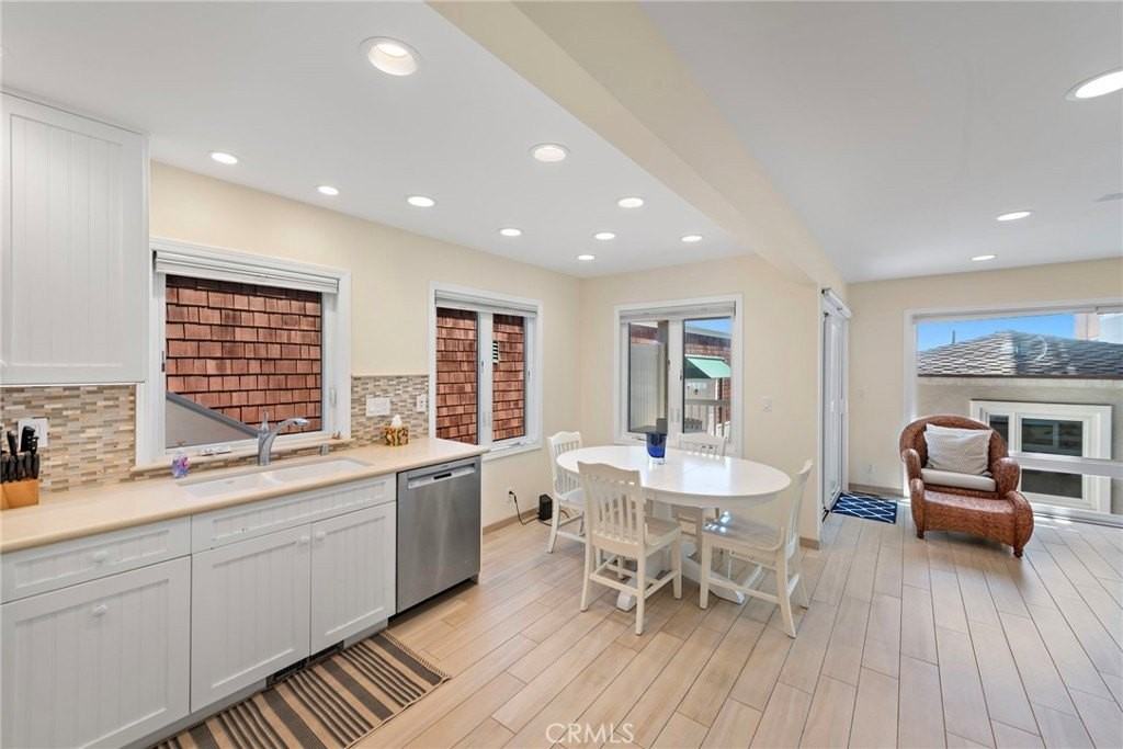 1055 Gaviota Dr - Photo 3 of 18