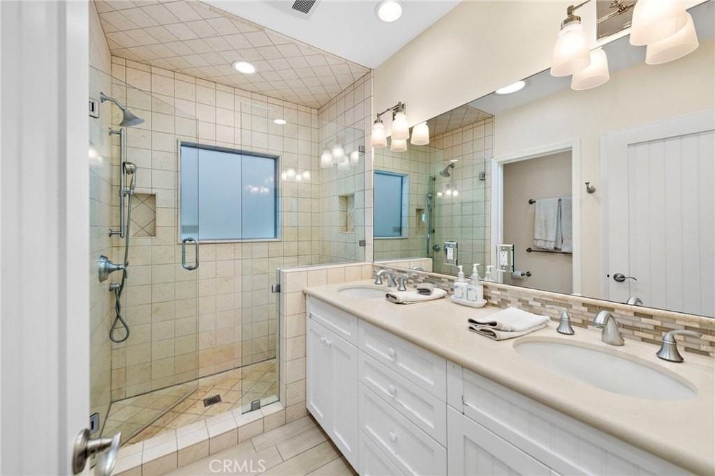 1059 Gaviota Dr - Photo 7 of 18