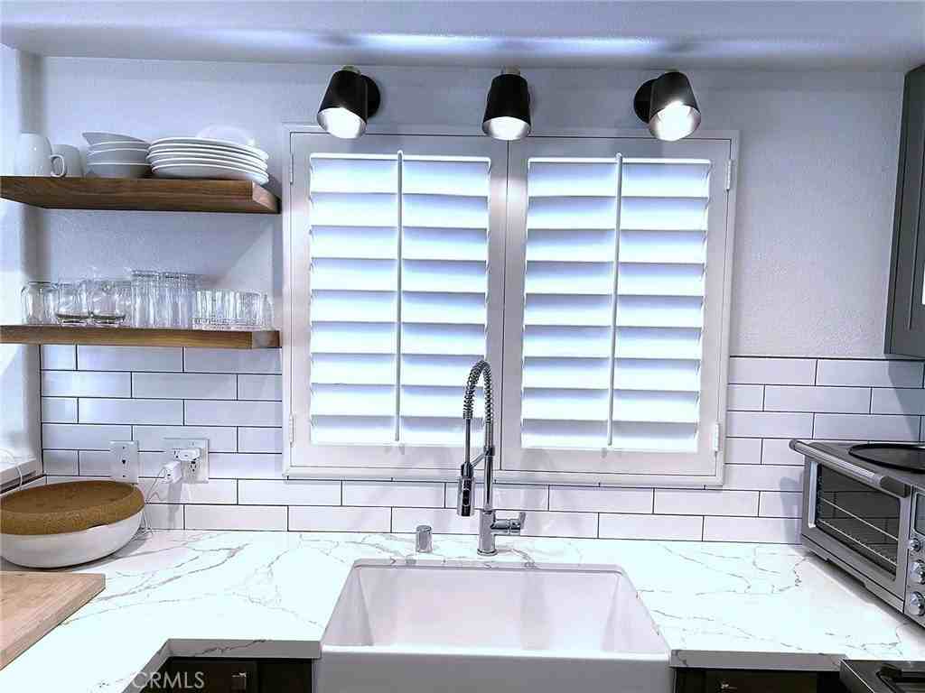 514 Marguerite Ave #1-2 - Photo 6 of 24