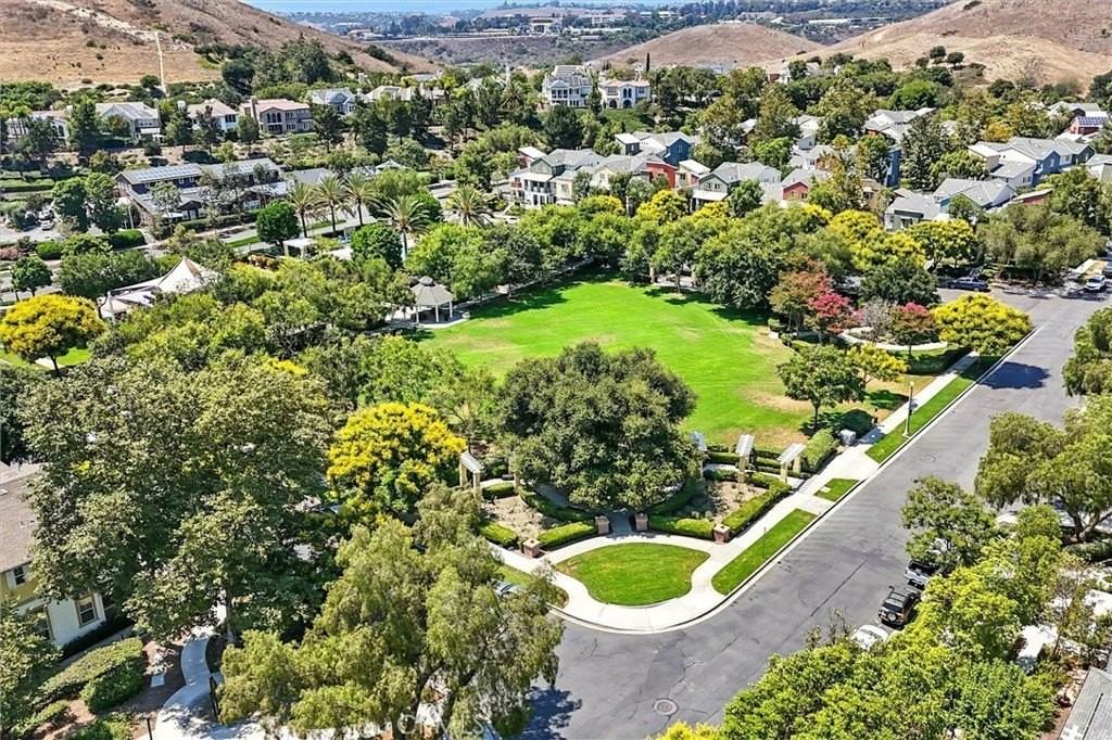 57 Hinterland Way - Photo 3 of 26