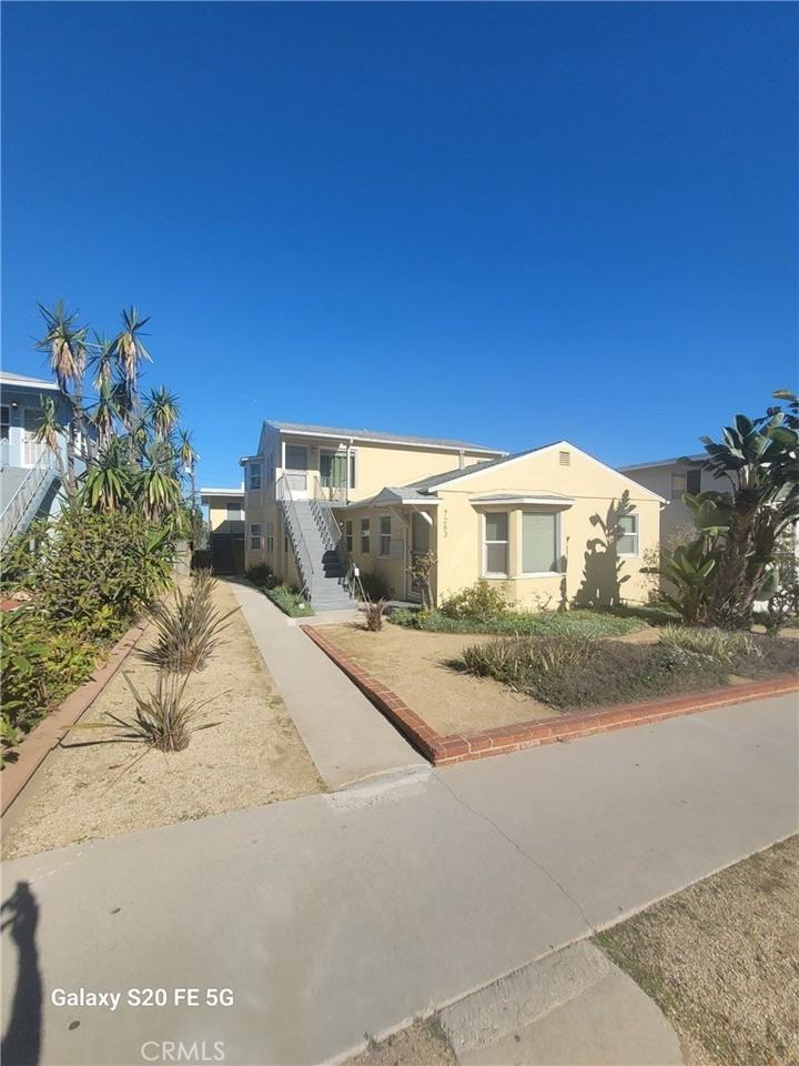 7263 W Manchester Ave - Photo 2 of 2