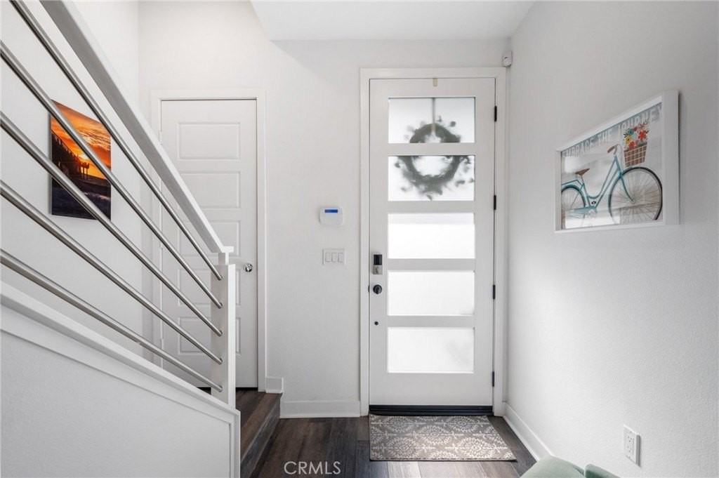 293 Dockside Ln - Photo 3 of 33