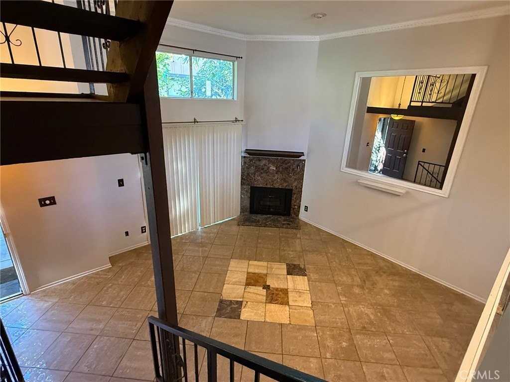 13623 Valerio St #C - Photo 4 of 14