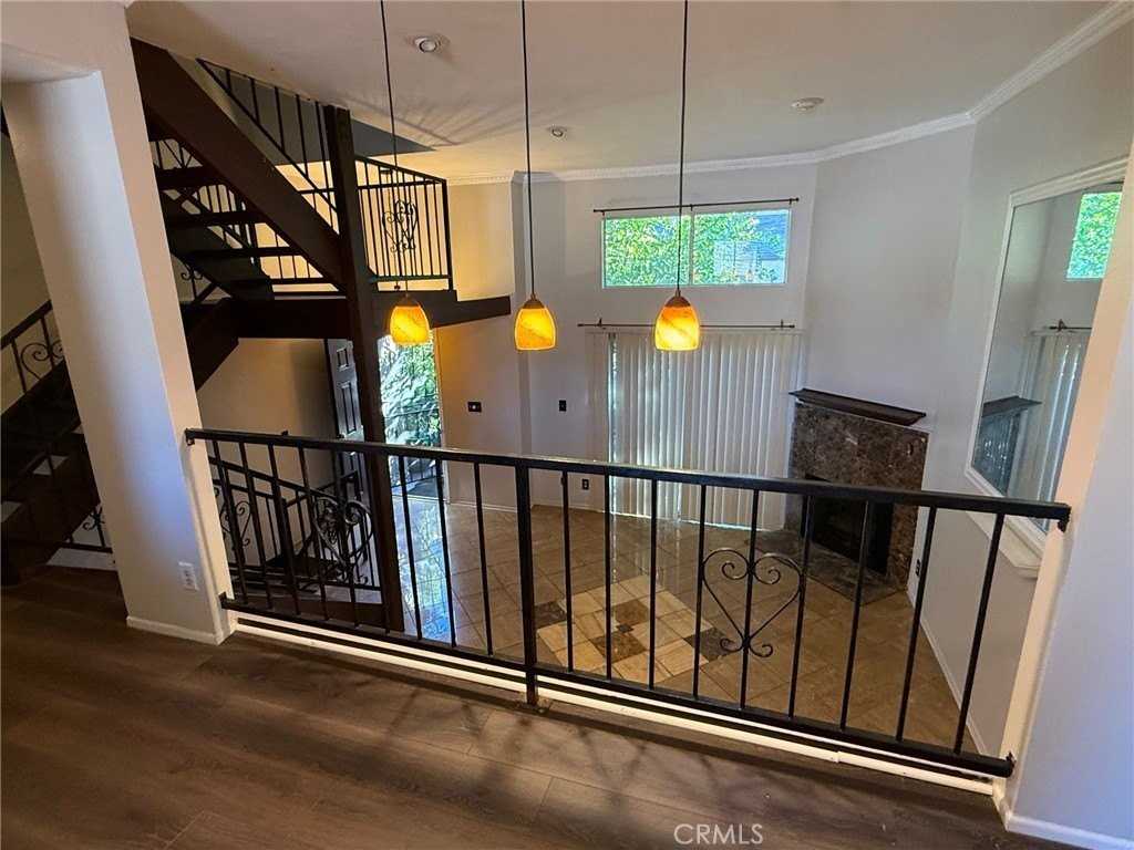 13623 Valerio St #C - Photo 7 of 14