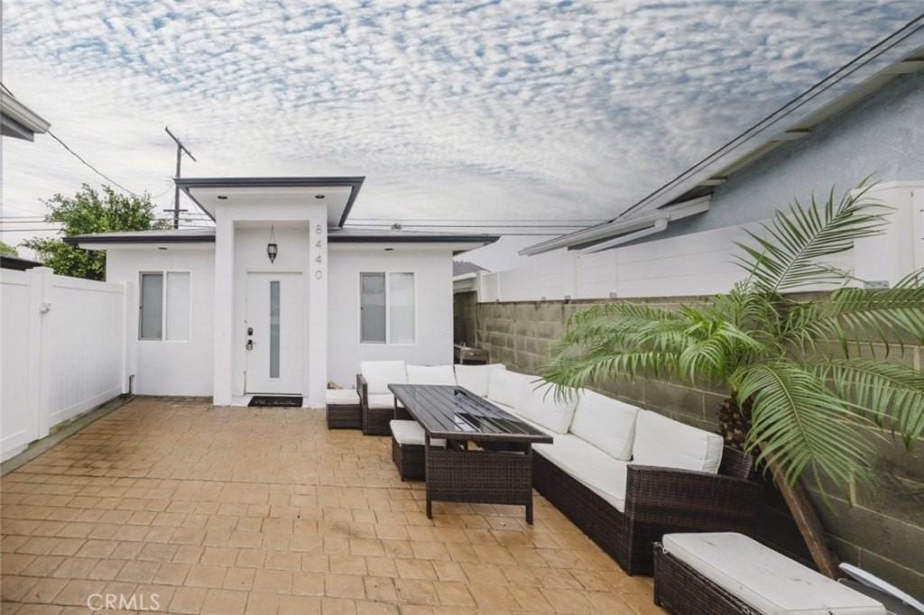 8440 Costello Ave - Photo 5 of 22