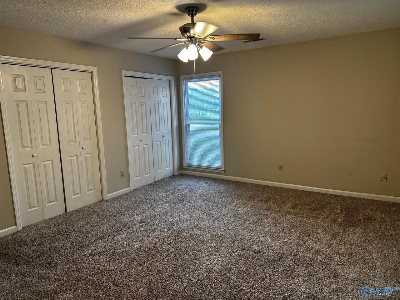 300 N Oxford Cir - Photo 6 of 6