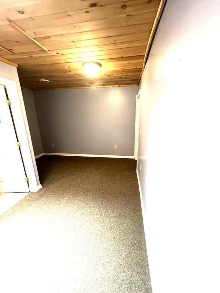 222 Main St - Photo 4 of 7