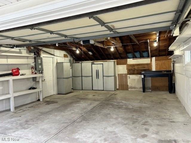 121 Larchwood Dr - Photo 5 of 26