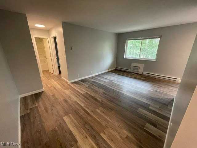 1935 Brookside Dr Apt 307 #307 - Photo 3 of 8