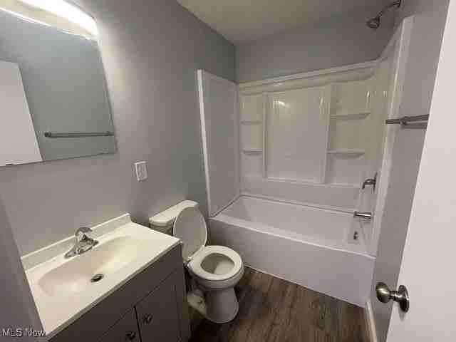 1935 Brookside Dr Apt 307 #307 - Photo 7 of 8