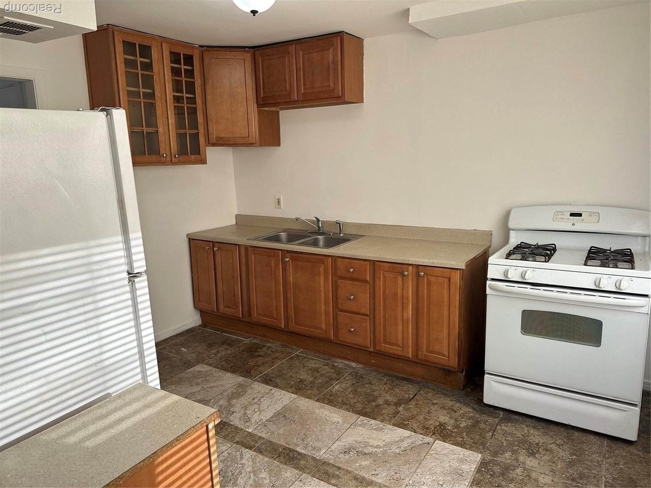 4008 Durand Ct - Photo 5 of 14