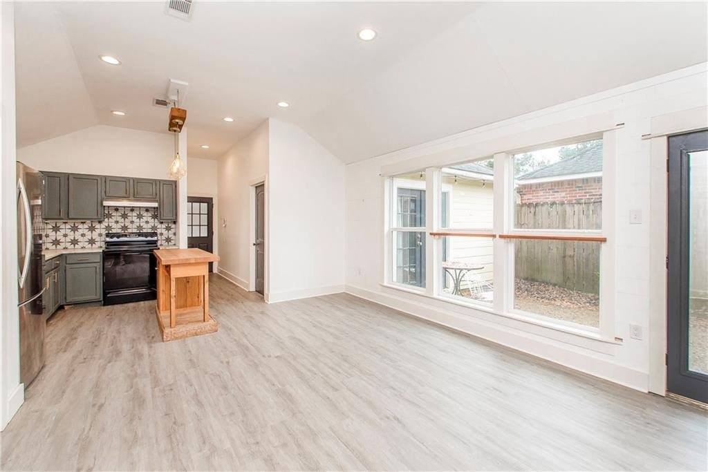 311 Meadow Crossing Dr - Photo 6 of 17