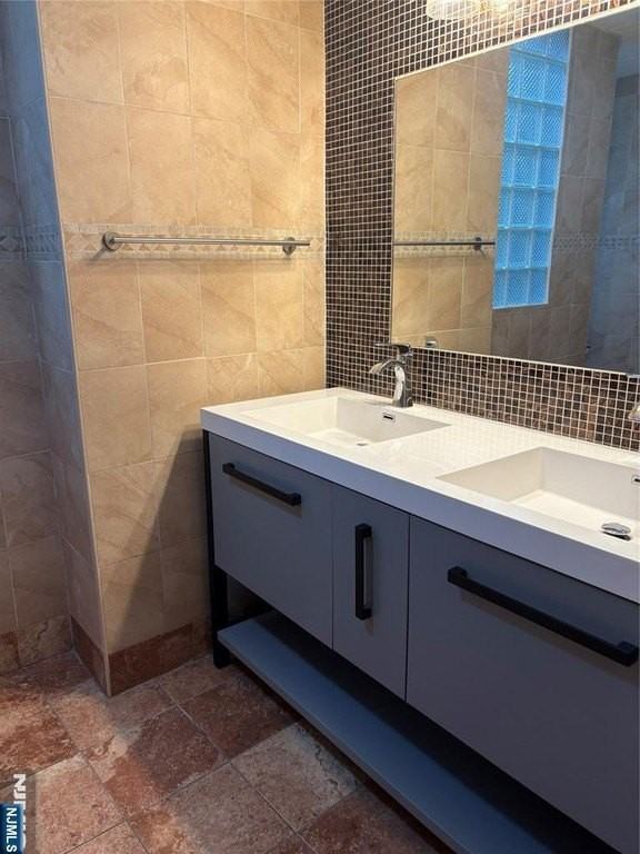 337 337 Broad Avenue 2 Fl - Photo 4 of 15