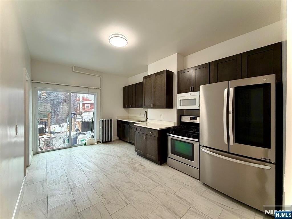 116 Grace St - Photo 2 of 7