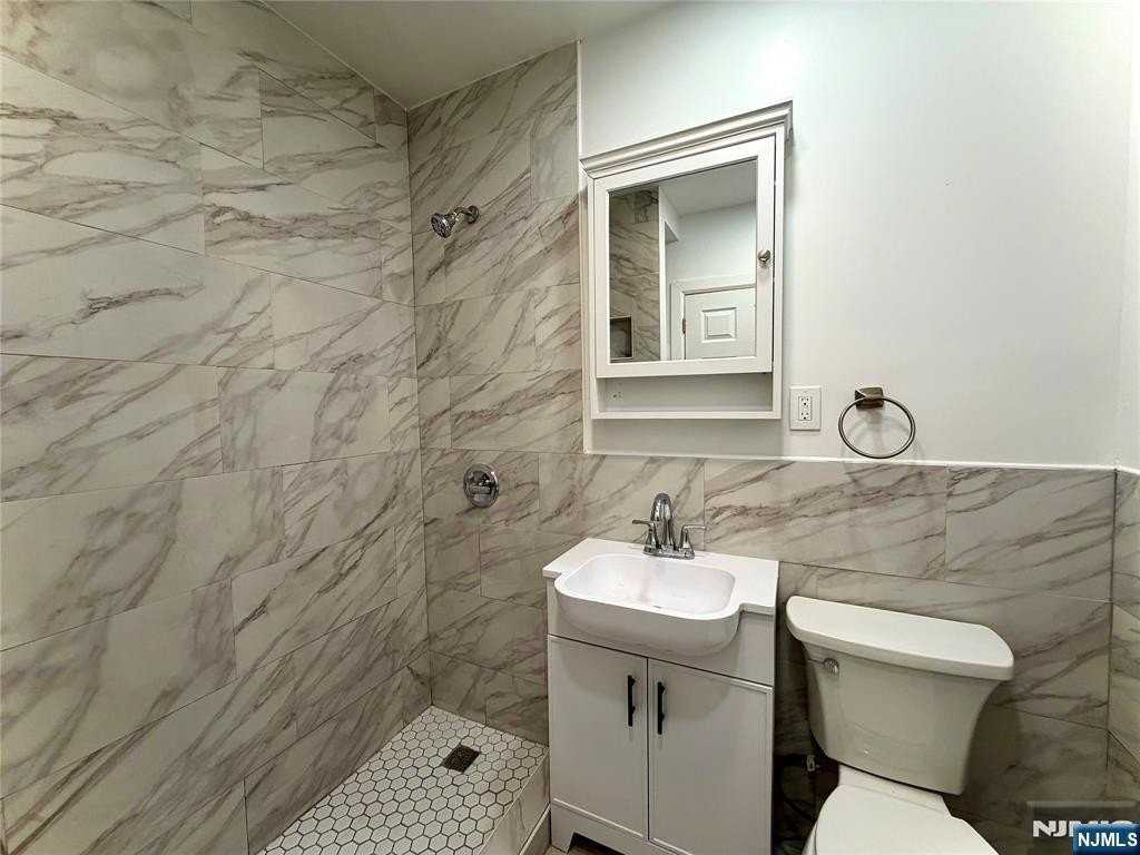 116 Grace St - Photo 7 of 7