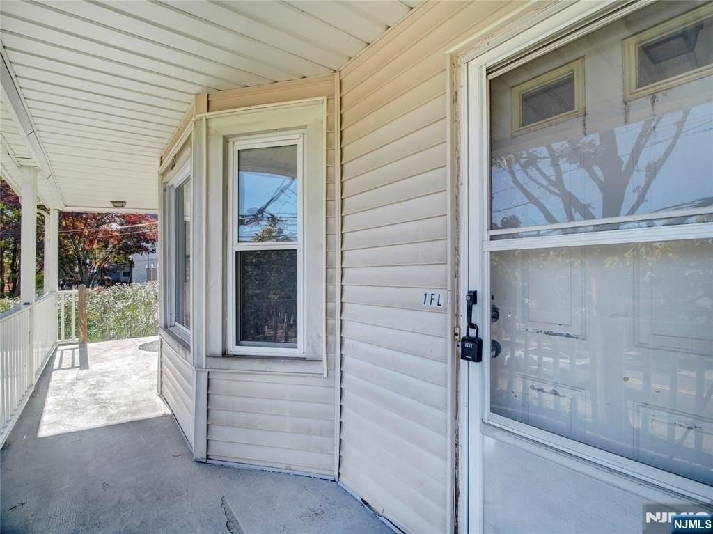 176 Teaneck Rd - Photo 3 of 12