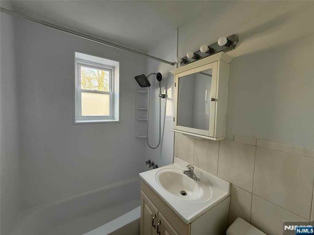 35 S Willow St Apt B5 - Photo 4 of 5