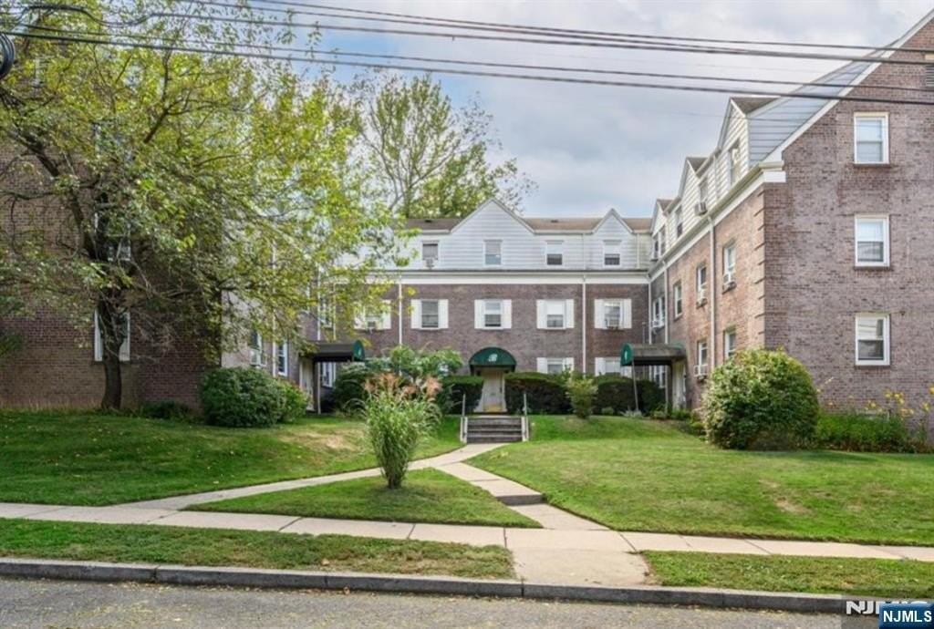 140 Englewood A4 - Photo 4 of 6