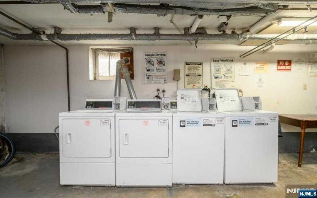 140 Englewood A4 - Photo 5 of 6