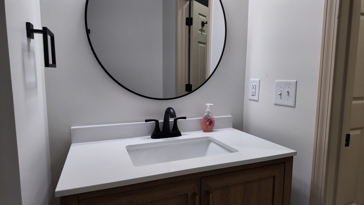 1521 Anthony Drive - Photo 3 of 27