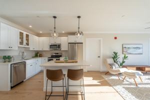 featured image of 815 Lafayette Rd #101