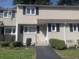 4 Cedarbrook Vlg #B - Photo 1 of 1