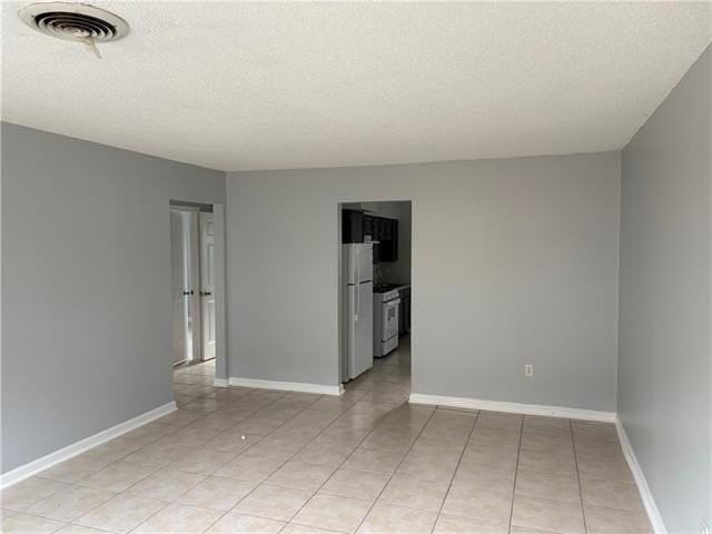 1121 Flanders St - Photo 6 of 7