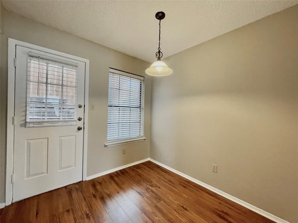 1231 Dallas Dr - Photo 6 of 21