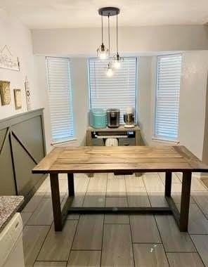 829 Lake Crest Pkwy - Photo 2 of 4