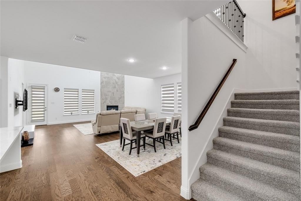 1921 Bristol St - Photo 7 of 38