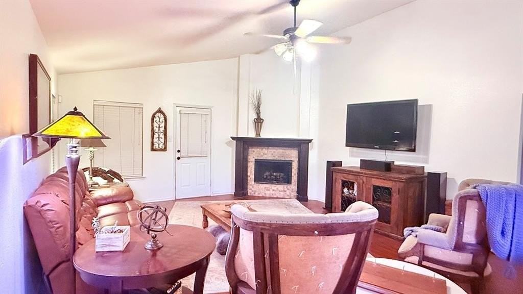 4625 Indian Rock Dr - Photo 5 of 16