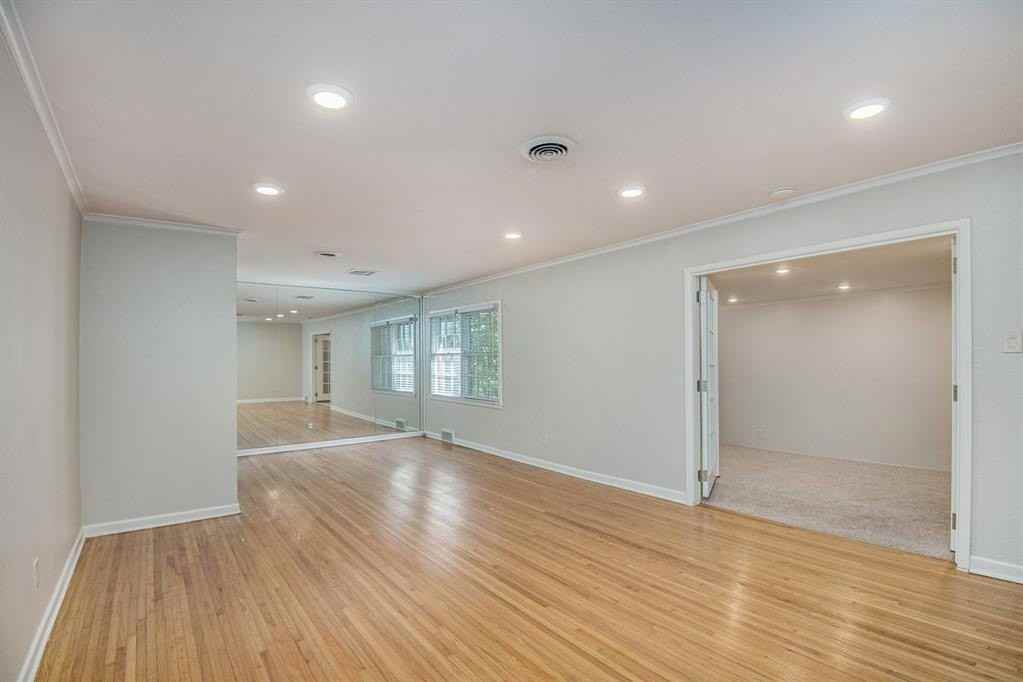 4909 Overton Ave - Photo 6 of 21