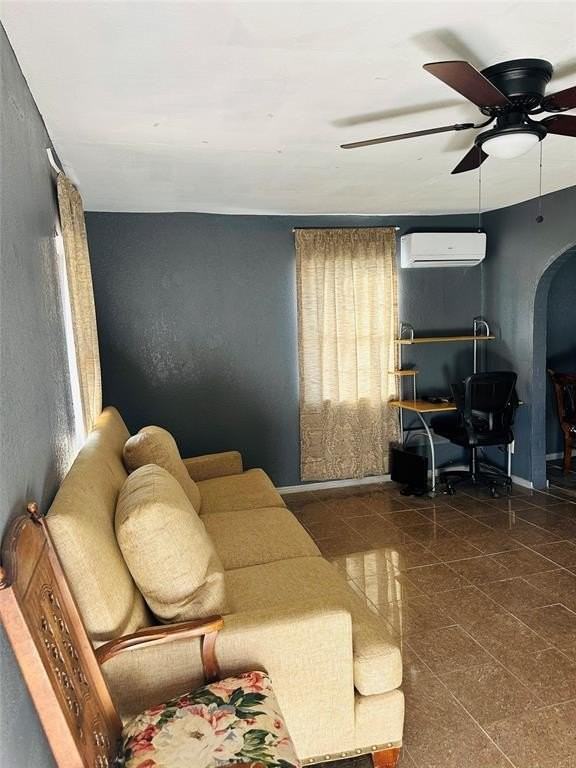 1117 E Harvey Ave - Photo 3 of 15