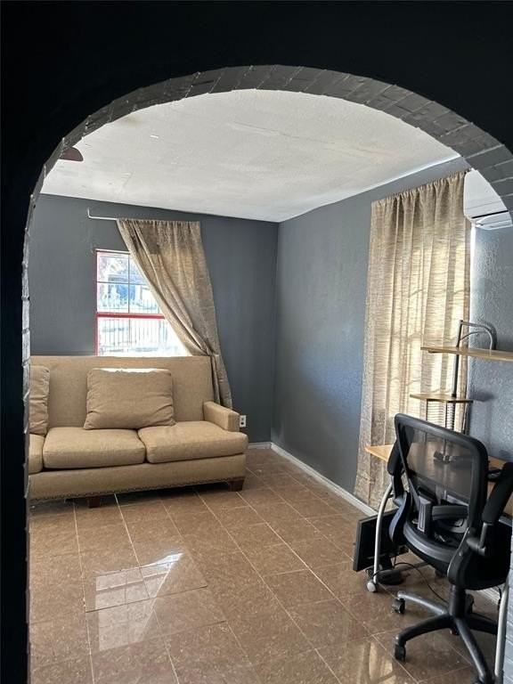 1117 E Harvey Ave - Photo 6 of 15