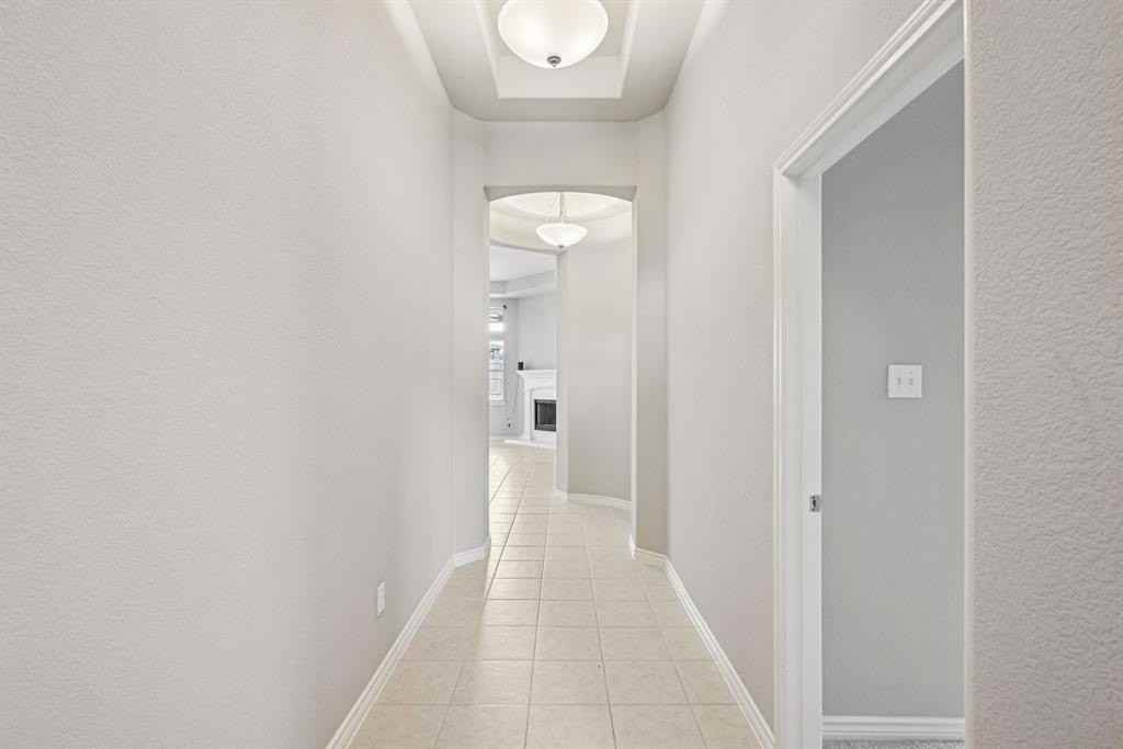 924 Lake Cypress Ln - Photo 7 of 40