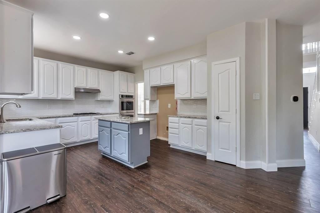 3825 Misty Glen Ct - Photo 4 of 24