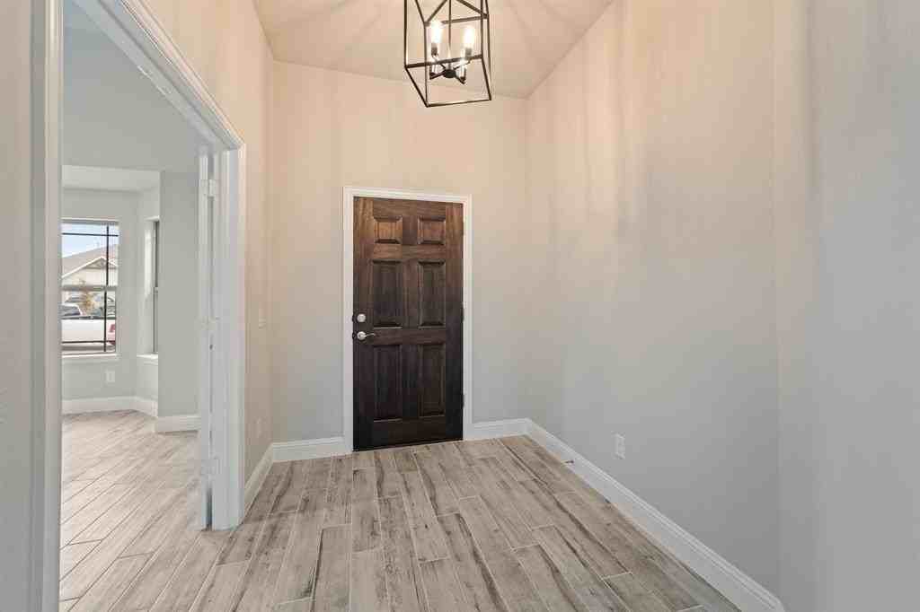 612 Kyle Dr - Photo 5 of 28