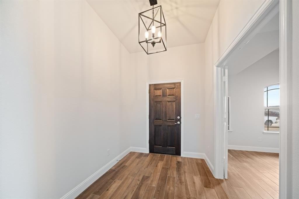 618 Kyle Dr - Photo 5 of 26