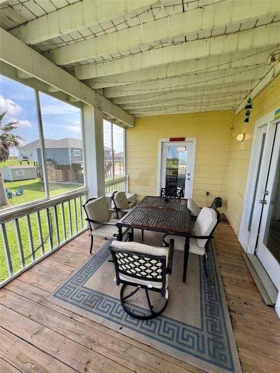 3241 Castle Dr - Photo 4 of 16