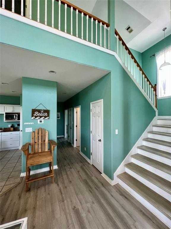 3241 Castle Dr - Photo 5 of 16