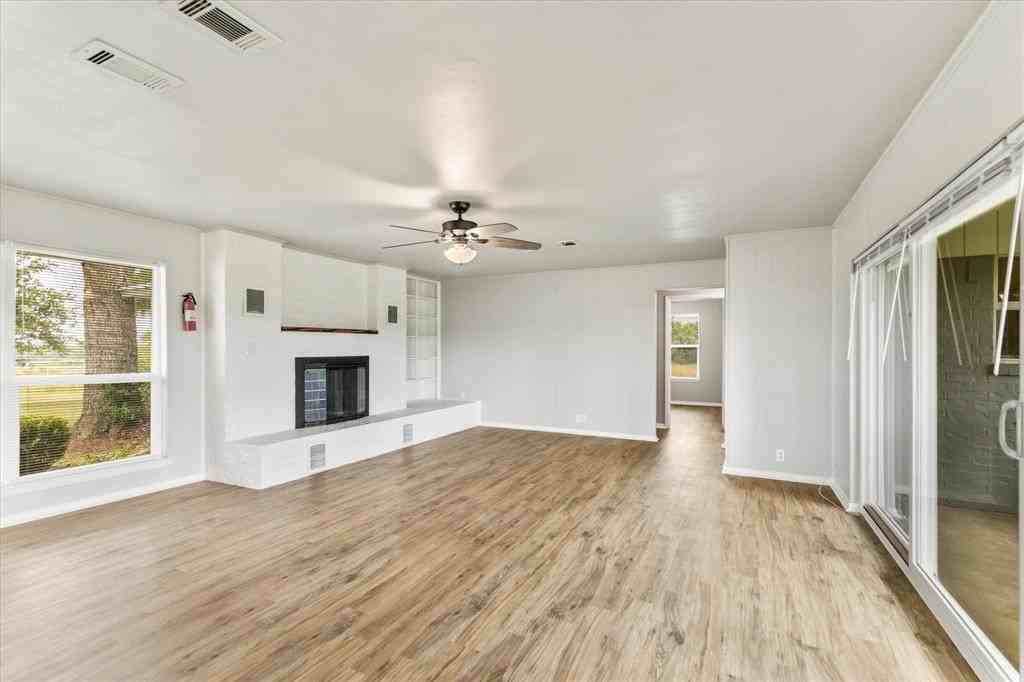 800 Spring Hill Rd - Photo 5 of 18