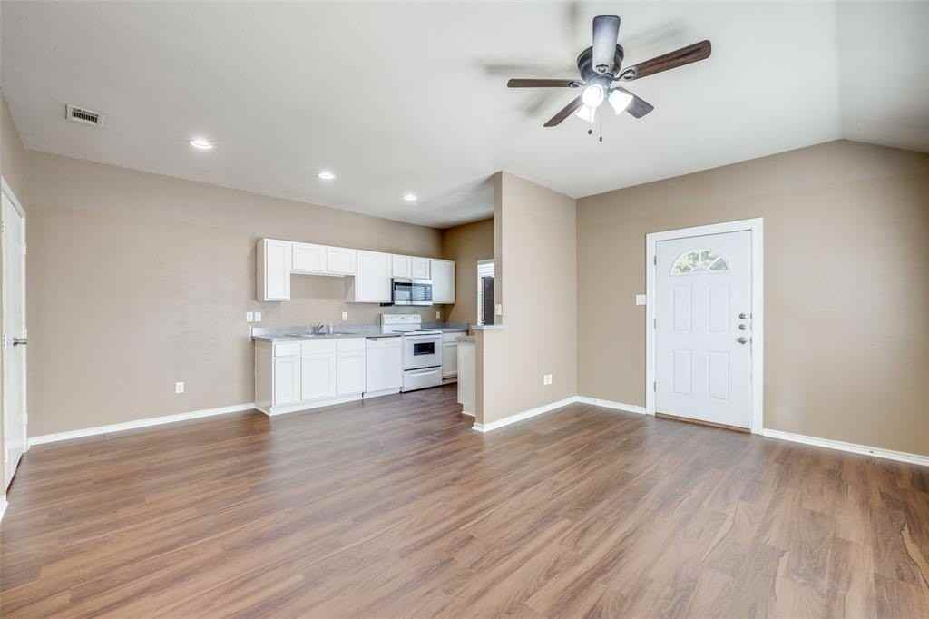 3518 8th Ave - Photo 5 of 12