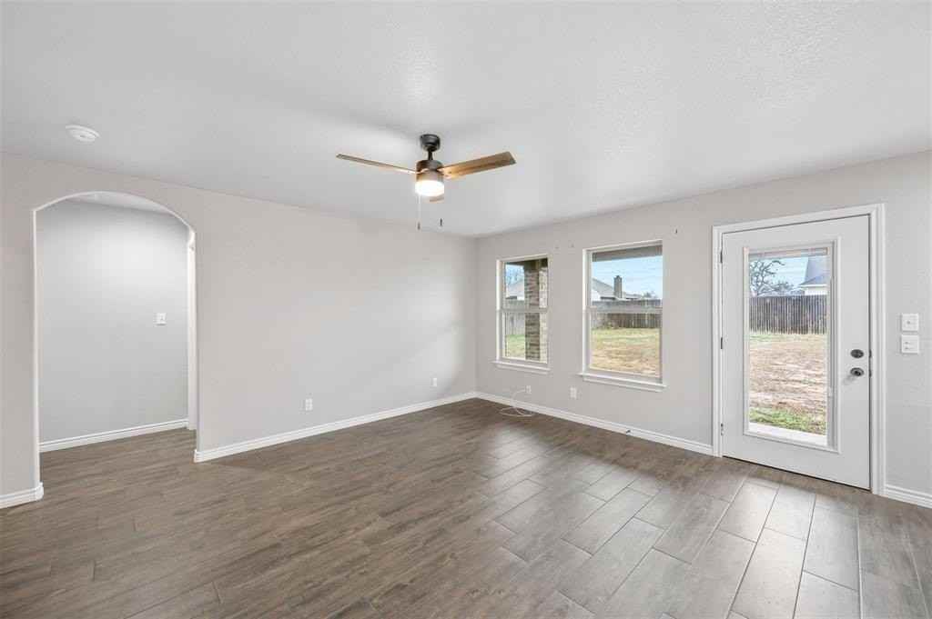 228 Saint Charles Dr #B - Photo 6 of 20