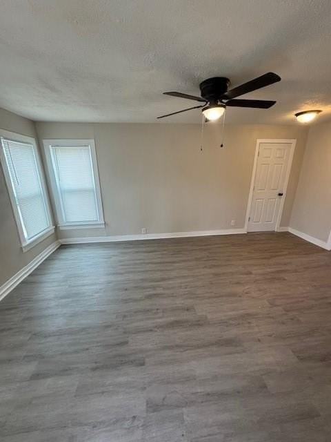 2718 S 11th St - Photo 3 of 13