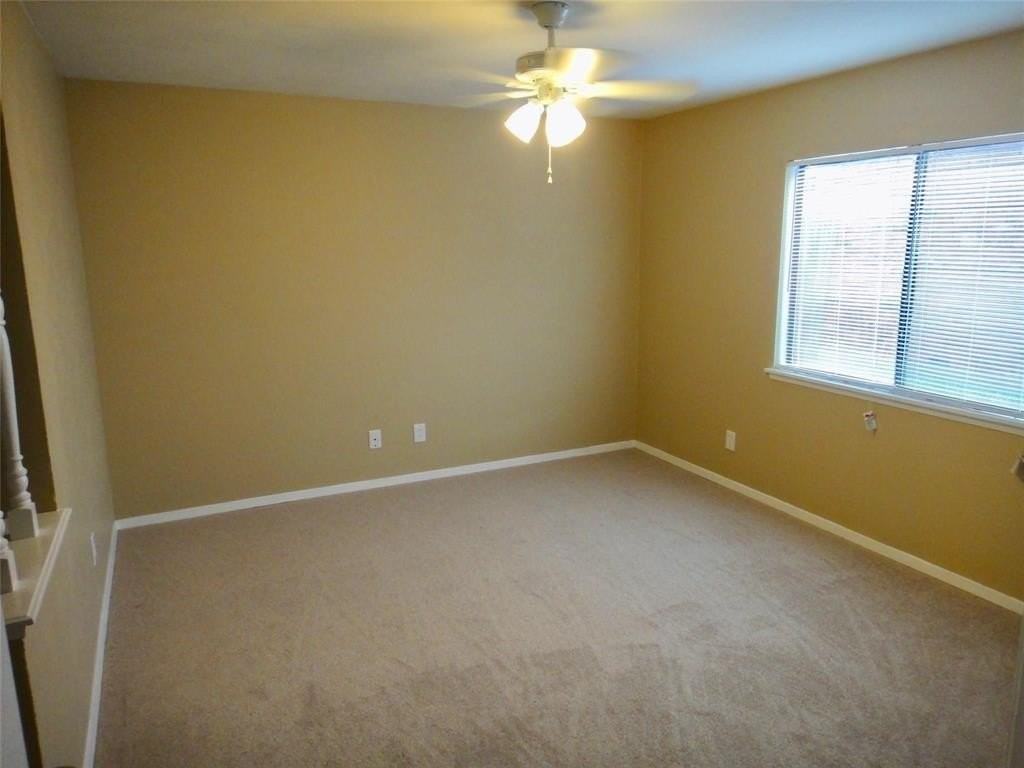 512 White Oak St - Photo 6 of 14