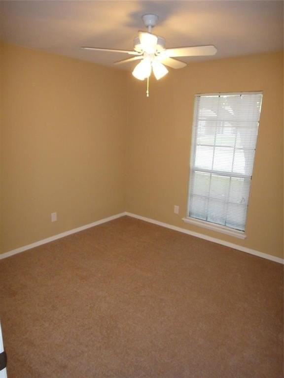 512 White Oak St - Photo 7 of 14