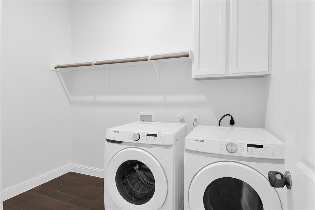 11305 Cobalt Dr - Photo 4 of 24