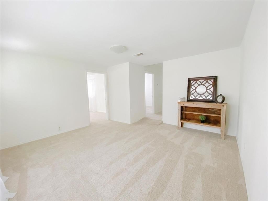 5517 Diaz Ave - Photo 4 of 13