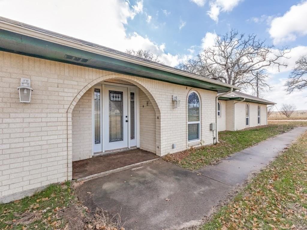 7325 Reed Rd - Photo 3 of 38