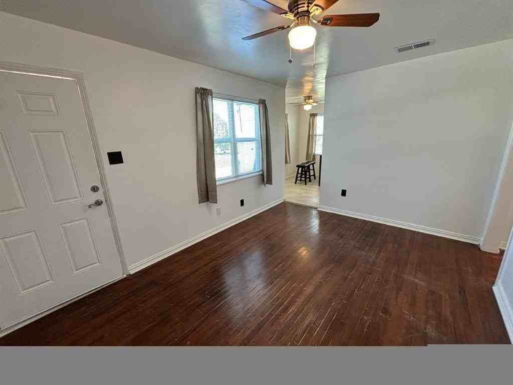 2645 Canberra Ct - Photo 5 of 17